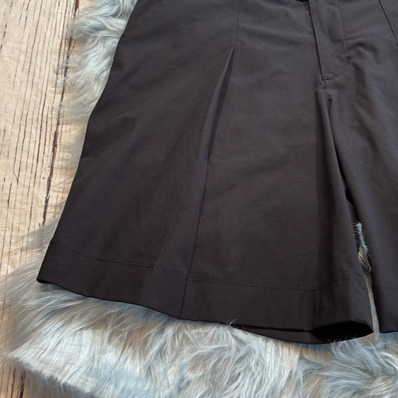 Lululemon Long Story High Rise Pleated Black Shorts sz 8 - Picture 6 of 10